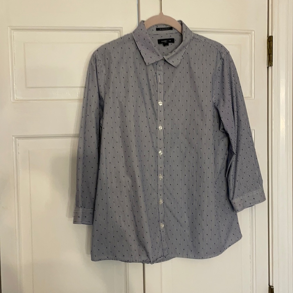 Button down with 3/4 sleeve